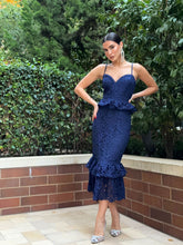 Load image into Gallery viewer, Xazmín midi dress
