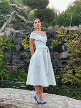 Load image into Gallery viewer, Mélanie White Dress
