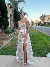 Load image into Gallery viewer, Bunni dress
