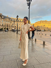 Load image into Gallery viewer, Azumi midi dress
