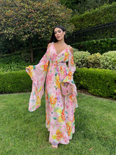 Load image into Gallery viewer, Myka floral Dress

