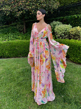 Load image into Gallery viewer, Myka floral Dress
