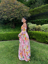 Load image into Gallery viewer, Myka floral Dress
