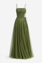 Load image into Gallery viewer, Victory dress
