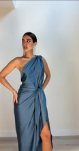 Load image into Gallery viewer, Felicia Dress
