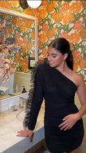 Load image into Gallery viewer, Vielka Dress
