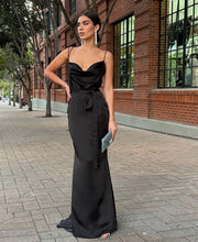 Load image into Gallery viewer, Iria dress
