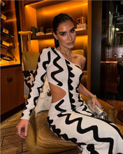 Load image into Gallery viewer, Avis dress
