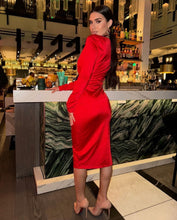 Load image into Gallery viewer, Marla Midi Dress
