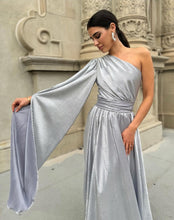 Load image into Gallery viewer, Alizze Metallic Dress
