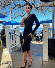 Load image into Gallery viewer, Francoise  Black Midi Dress
