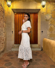 Load image into Gallery viewer, Caitlin midi dress
