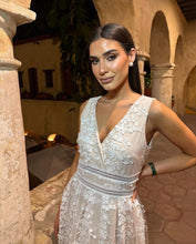 Load image into Gallery viewer, Sherry dress

