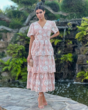Load image into Gallery viewer, Deney midi dress
