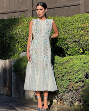 Load image into Gallery viewer, Chipre Floral Midi Dress
