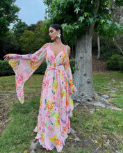 Load image into Gallery viewer, Myka floral Dress

