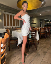 Load image into Gallery viewer, Livia Romper
