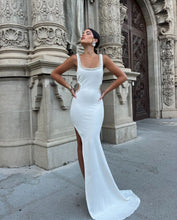 Load image into Gallery viewer, Aranza dress
