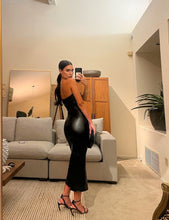 Load image into Gallery viewer, Aphril dress
