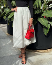 Load image into Gallery viewer, Catar skirt
