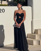 Load image into Gallery viewer, Danny Black Dress
