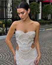 Load image into Gallery viewer, Aixa midi dress
