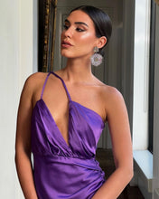 Load image into Gallery viewer, Bethsaida dress
