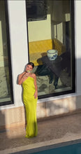 Load image into Gallery viewer, Yurena Dress
