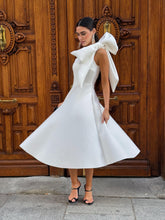 Load image into Gallery viewer, Yeva midi dress
