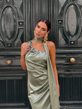 Load image into Gallery viewer, Cantabría dress
