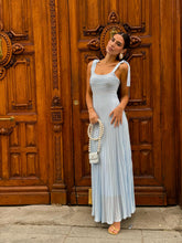 Load image into Gallery viewer, Oropesa dress
