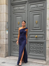 Load image into Gallery viewer, Itziar dress
