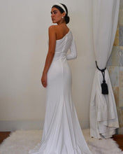 Load image into Gallery viewer, Iris White Dress

