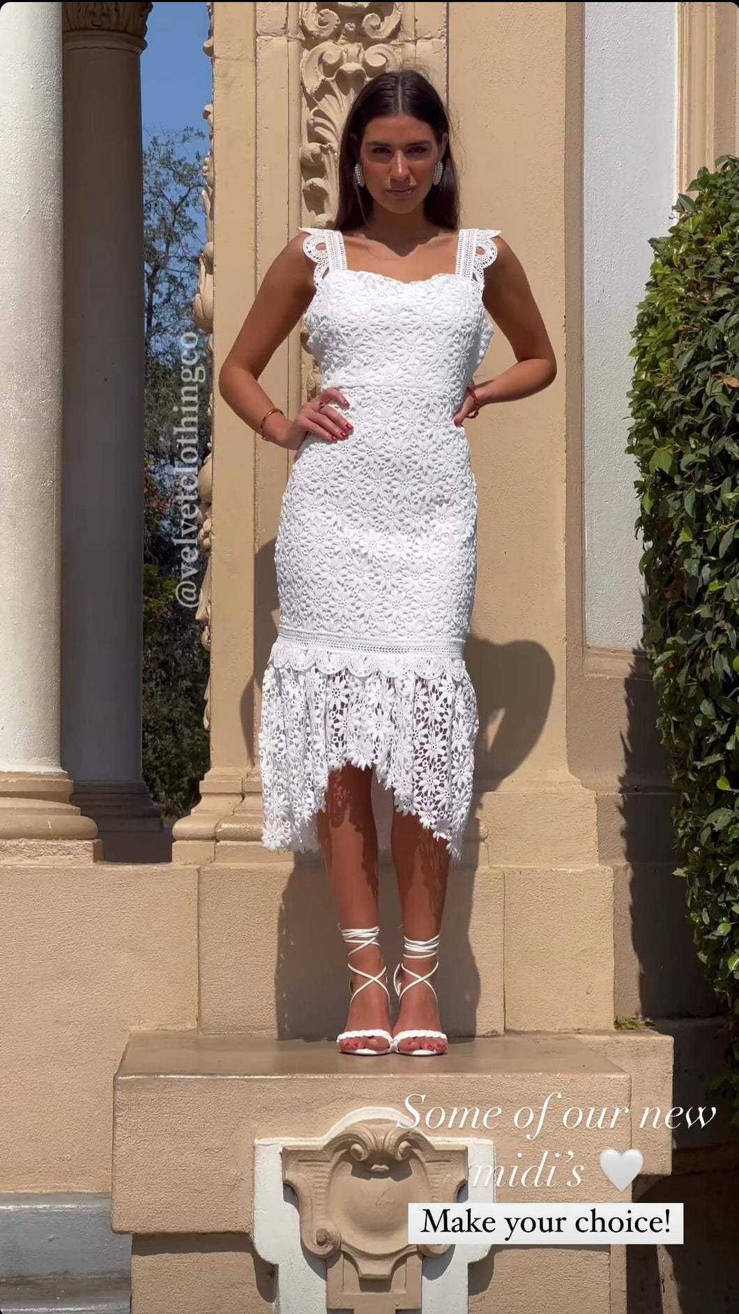 Carlín White Lace Midi Dress