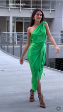 Load image into Gallery viewer, Felicia Green Dress
