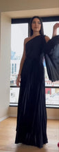 Load image into Gallery viewer, Laetitia Black Dress
