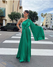 Load image into Gallery viewer, Laetitia Emerald Dress
