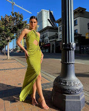 Load image into Gallery viewer, Amour  Green Dress

