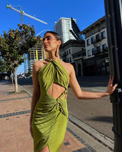 Load image into Gallery viewer, Amour  Green Dress
