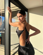 Load image into Gallery viewer, Grettel Black Dress
