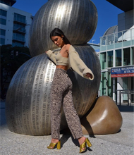 Load image into Gallery viewer, Hedda Knit Set Sweater + Croptop
